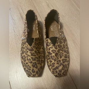 Tom’s slip on shoes